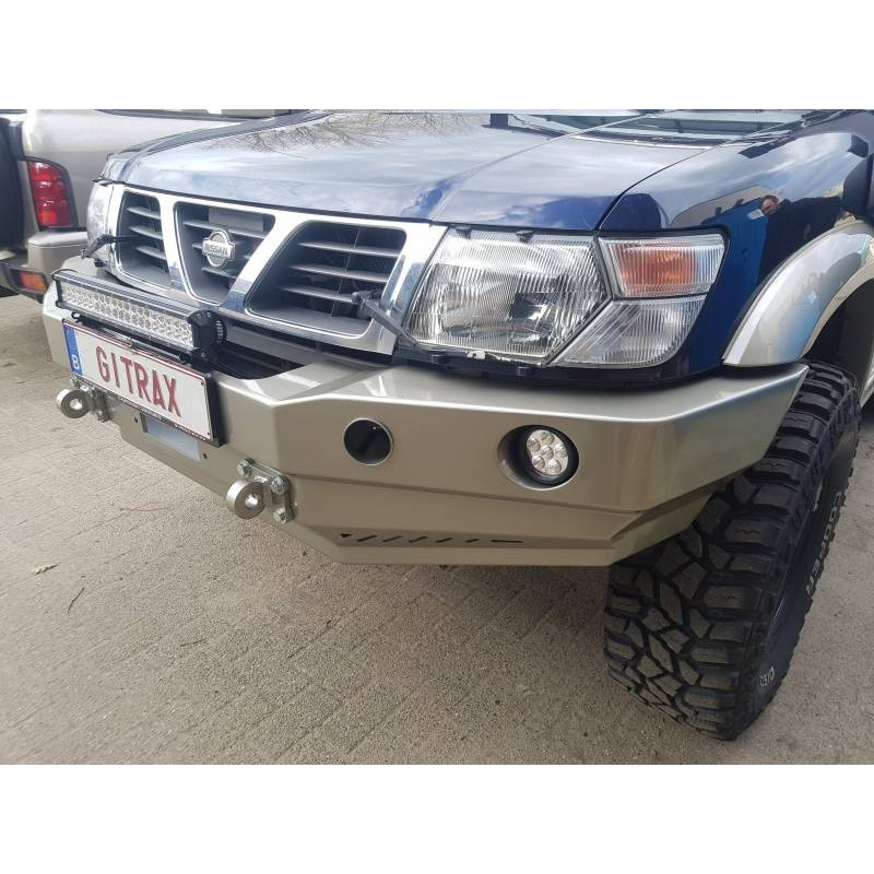 PREDNÝ NÁRAZNÍK BEZ BULLBARU NISSAN PATROL Y61