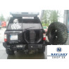 ZADNÝ NÁRAZNÍK S VOZIDLOM NISSAN PATROL Y61 S DOSKOU PRE NAVIJAK
