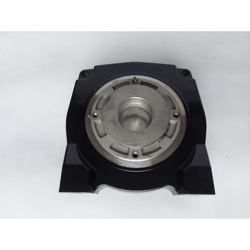 Príruba motora s osadením pre brzdu