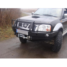 PREDNÝ NÁRAZNÍK NISSAN NP300/ NAVARA D22 01-04