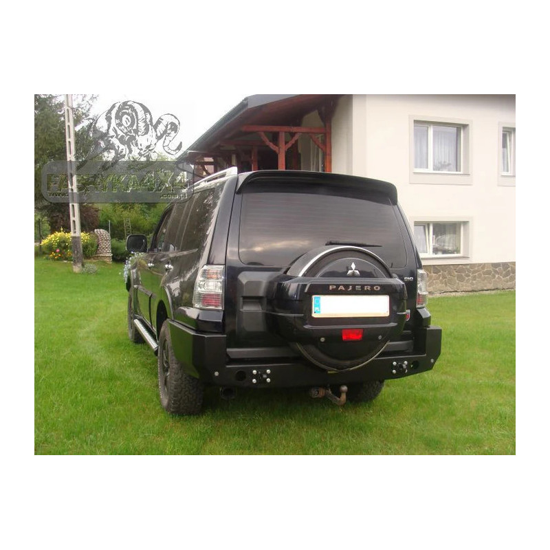 ZADNÝ NÁRAZNÍK MITSUBISHI PAJERO IV 06-15