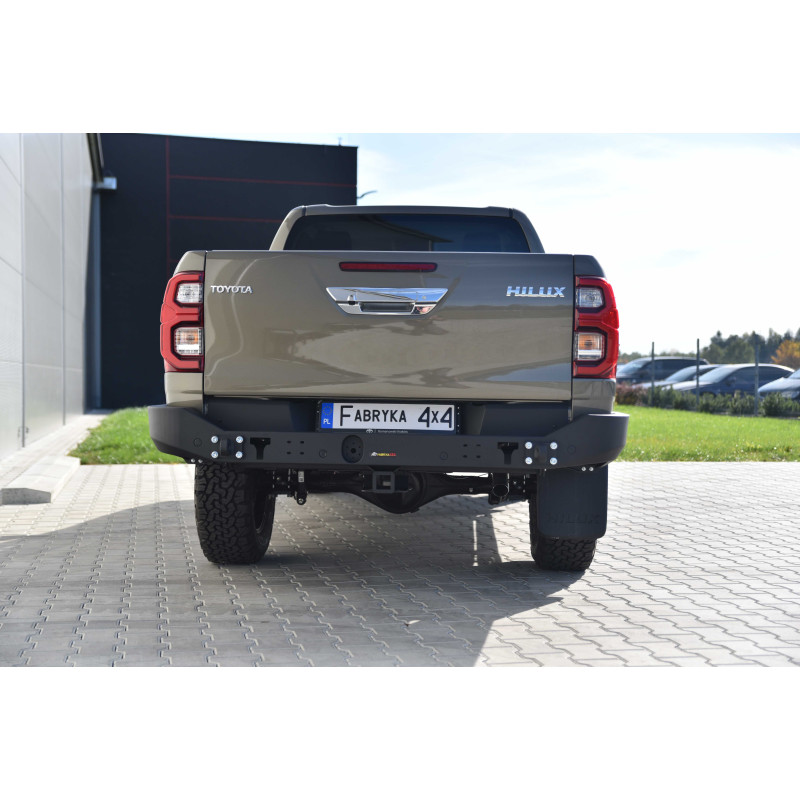 Dlhý zadný nárazník – Toyota Hilux Revo 2020–2024