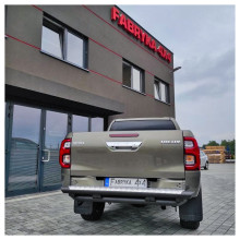 Zadný nárazník typu Profile pre Toyota Hilux Revo (2020–2024)