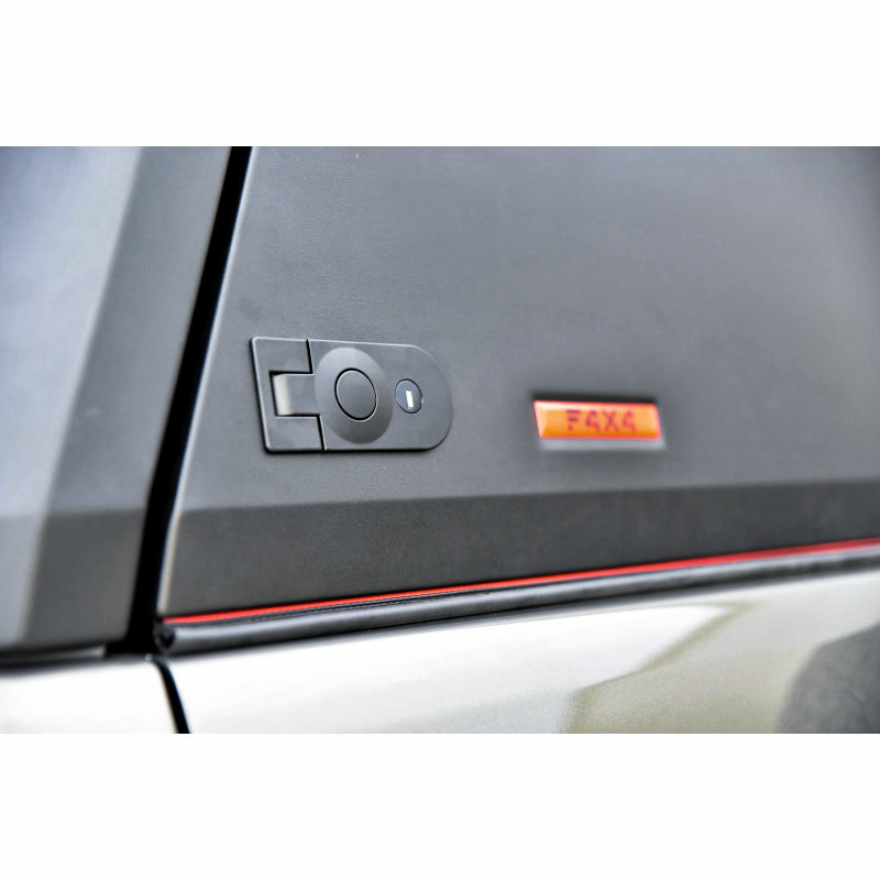 Toyota Hilux 2005 – Hardtop