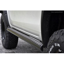 Bočné nášľapy pre Hilux Revo 2016+