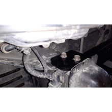 Montážna doska Mitsubishi Pajero 4 v80 v90 2006-2015